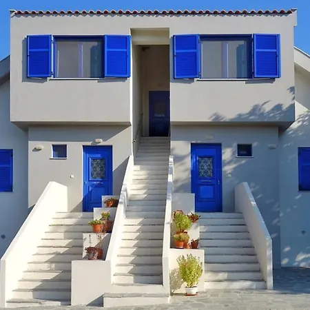 Olive Bay Hilltop Apartments Ammouliani Esterno foto