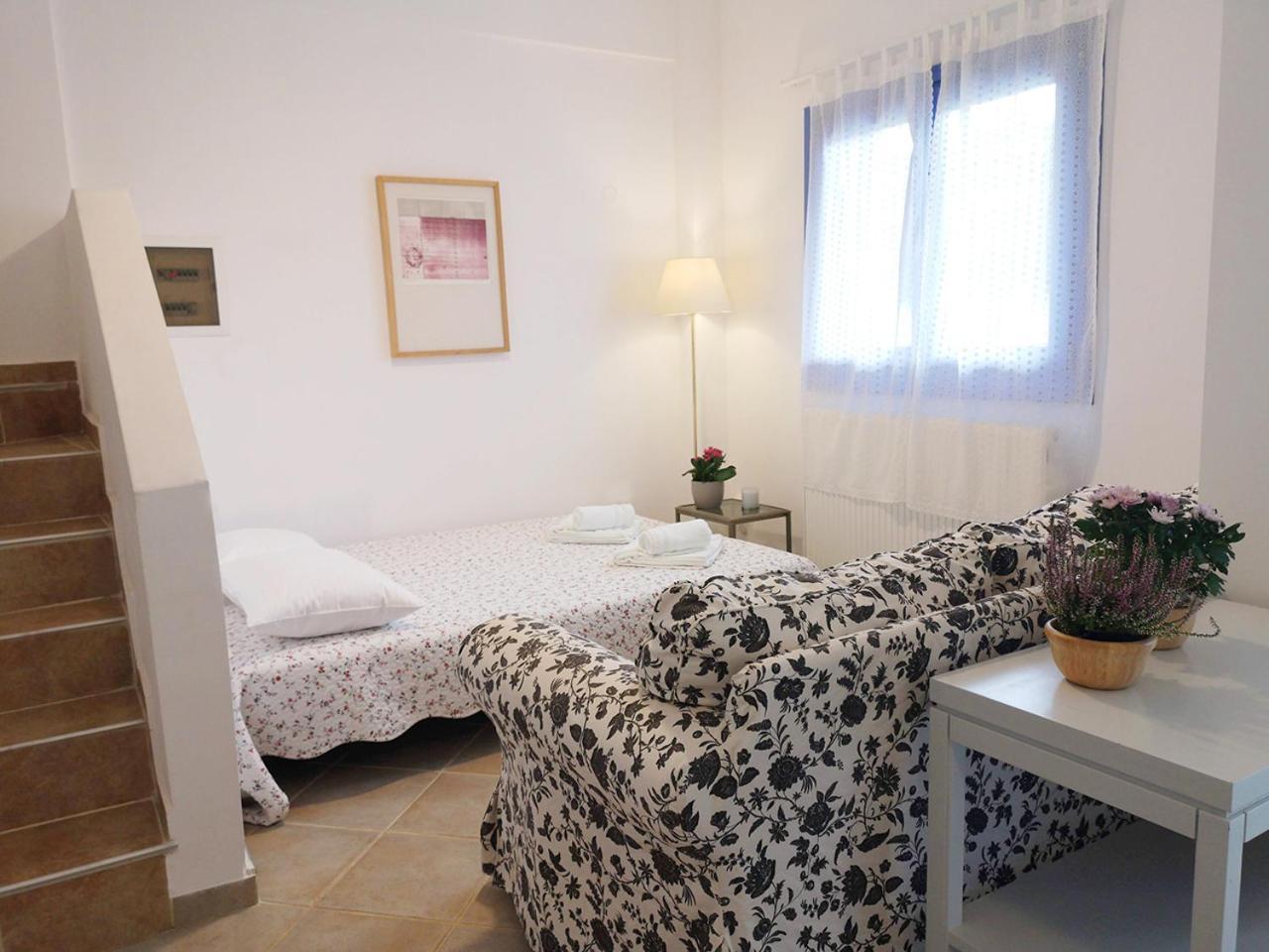 Olive Bay Hilltop Holiday home
